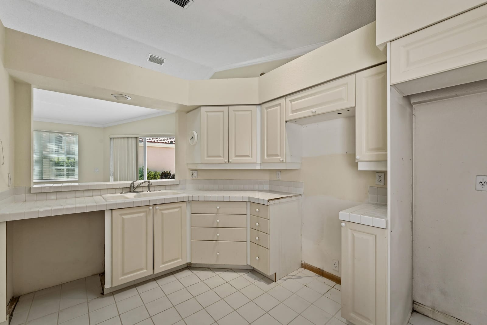 15 Via Carrara, Palm Beach Gardens, FL 33418 photo 9