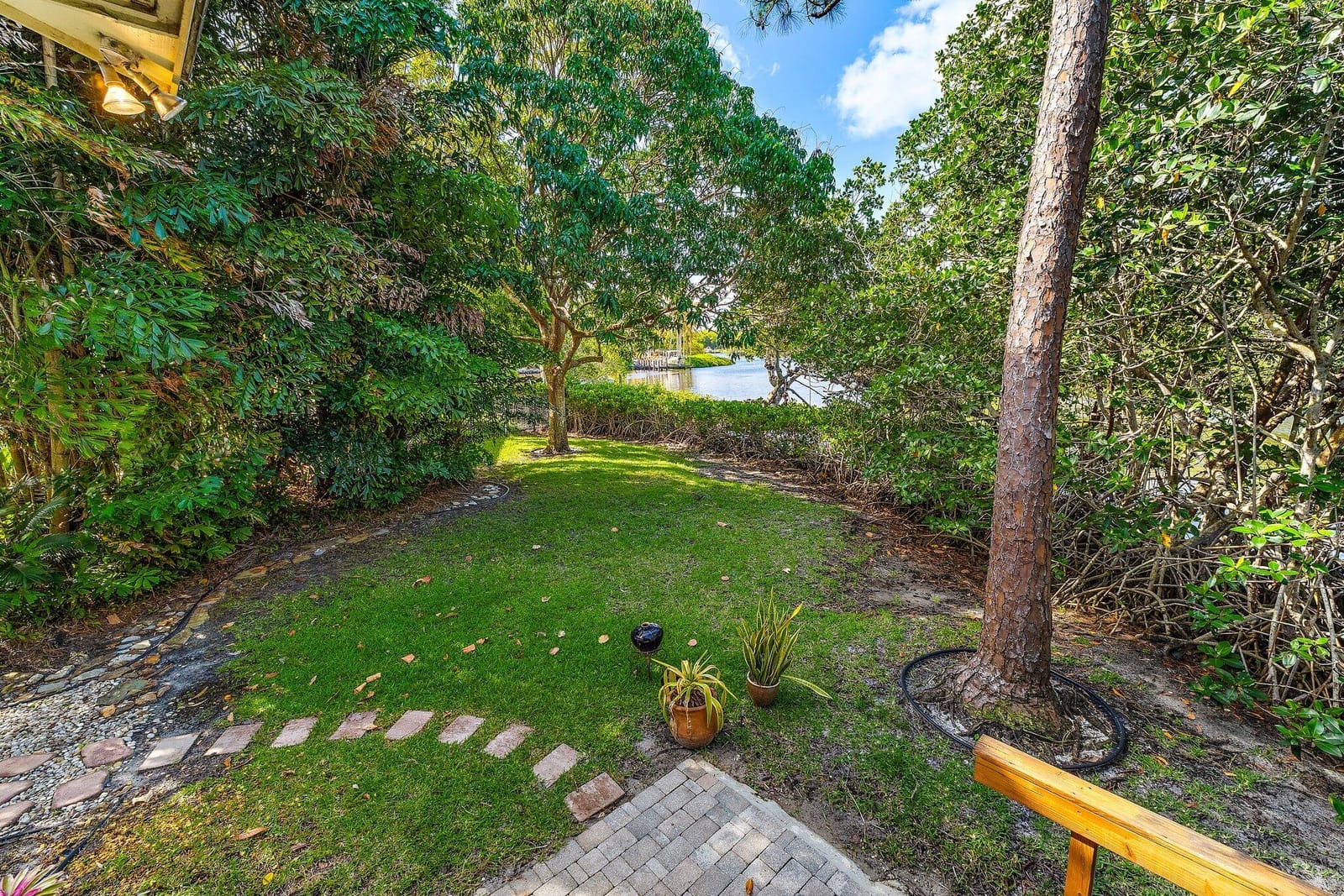 702 Warren Drive, Jupiter, FL 33458 photo 23