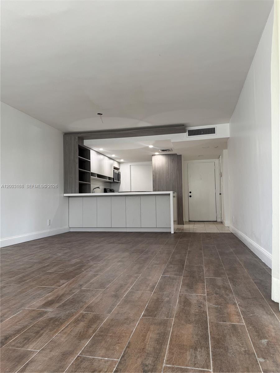 2312 S Cypress Bend Drive 107 — photo 5