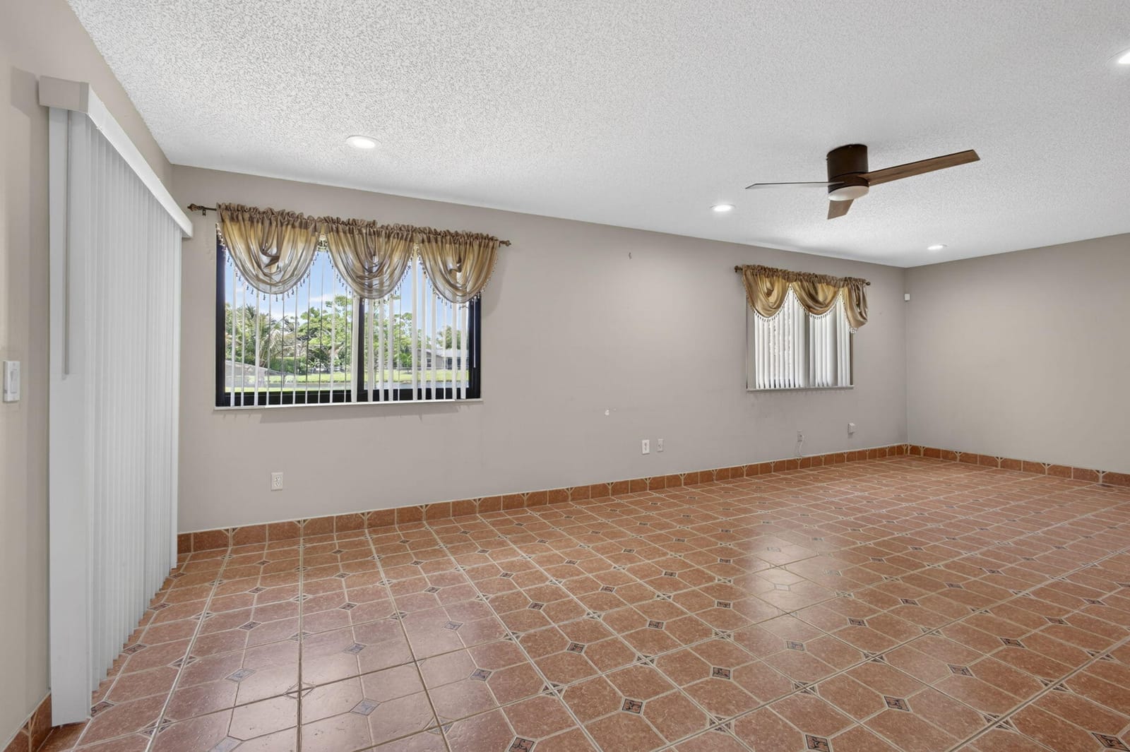 67 Macadamia Court, Royal Palm Beach, FL 33411 photo 12