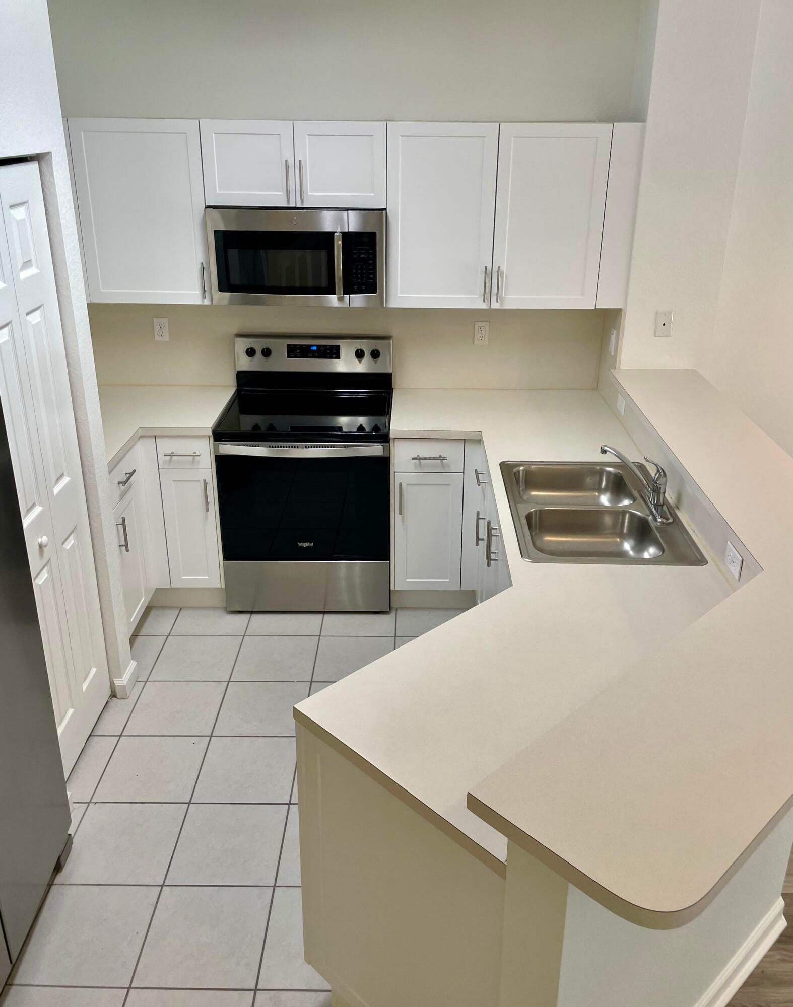 5064 SE Mariner Garden Circle — photo 3