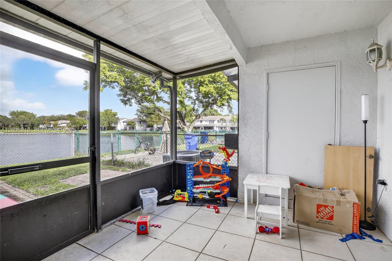 10431 NW 3rd Street, Pembroke Pines, FL 33026 photo 9