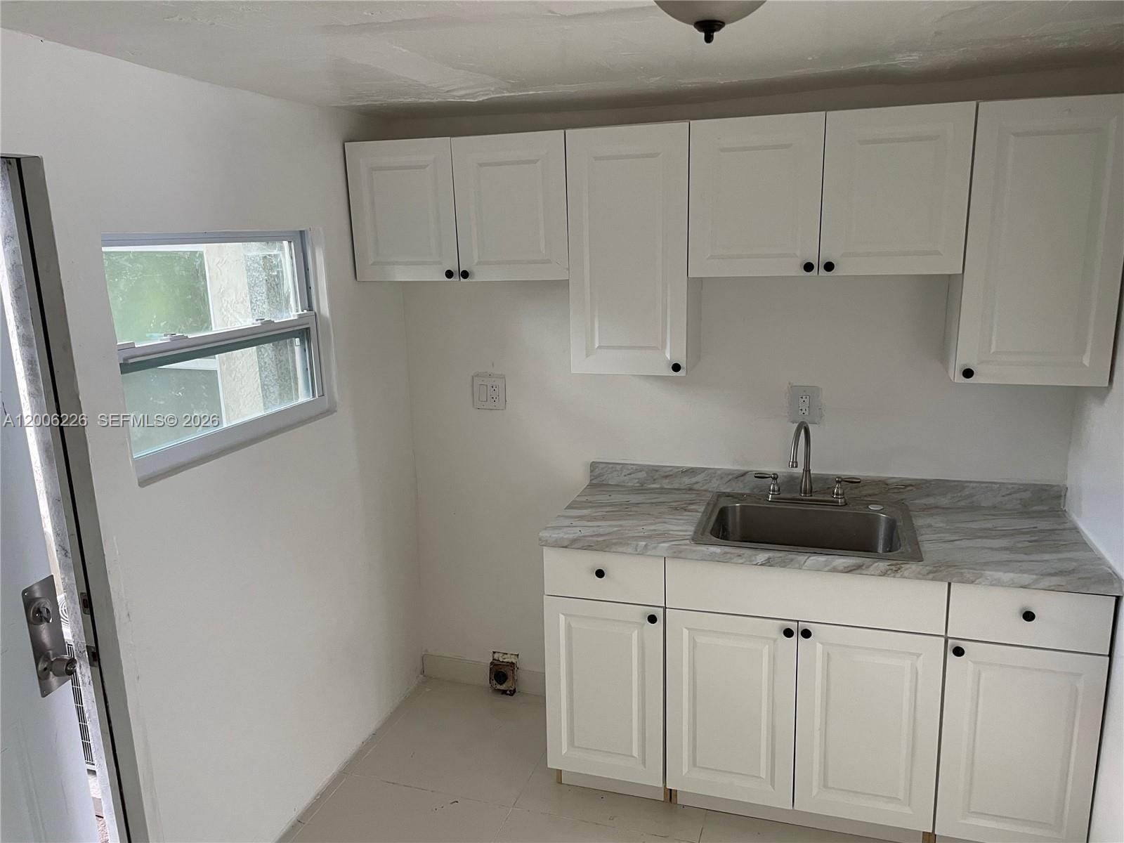 2115 NW 89th Street, Miami, FL 33147 photo 4
