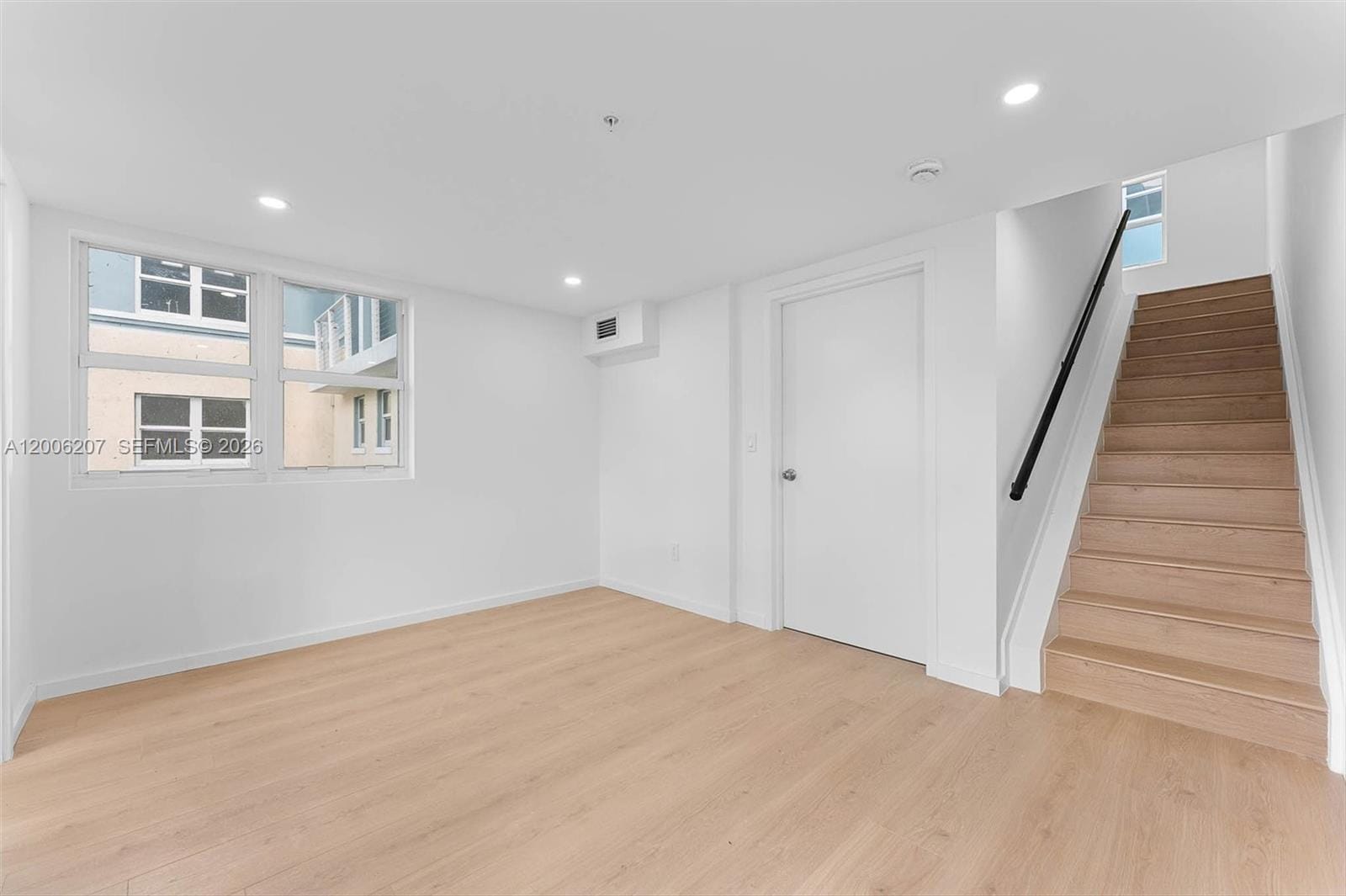 824 SE 12th Court 828 — photo 12
