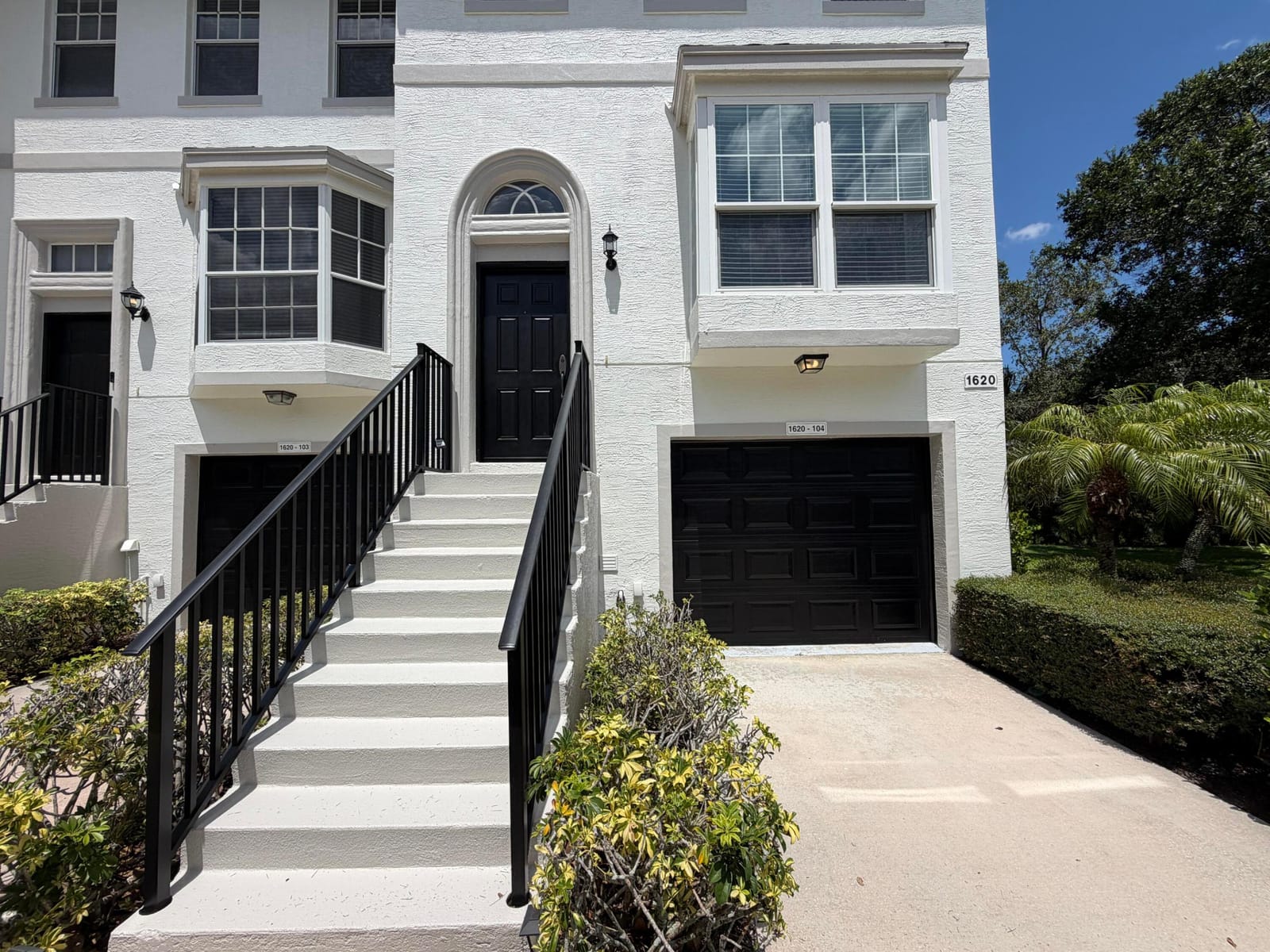 1620 42nd Square 104, Vero Beach, FL 32960 photo 2