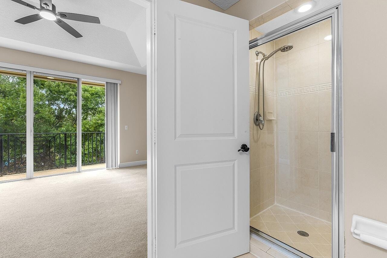 1620 42nd Square 104, Vero Beach, FL 32960 photo 21