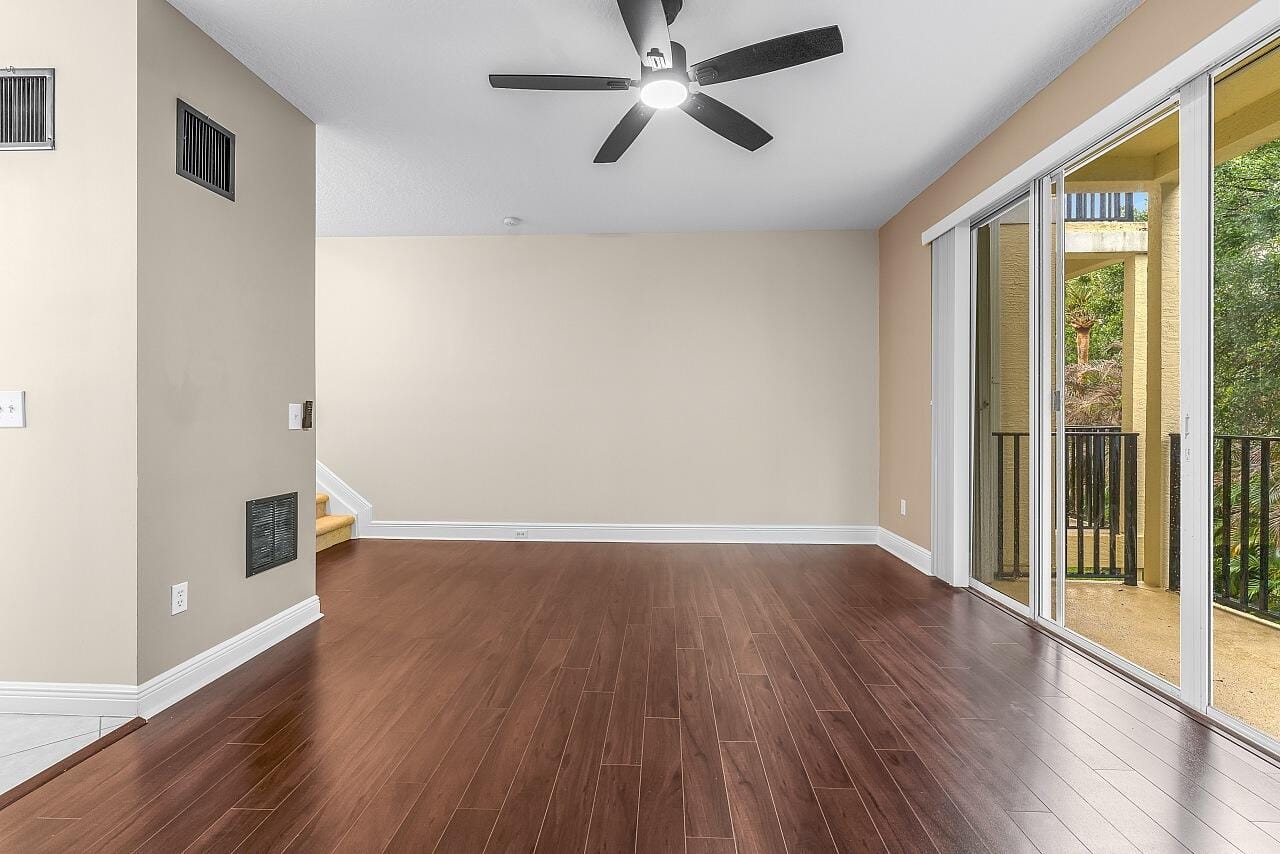 1620 42nd Square 104, Vero Beach, FL 32960 photo 7