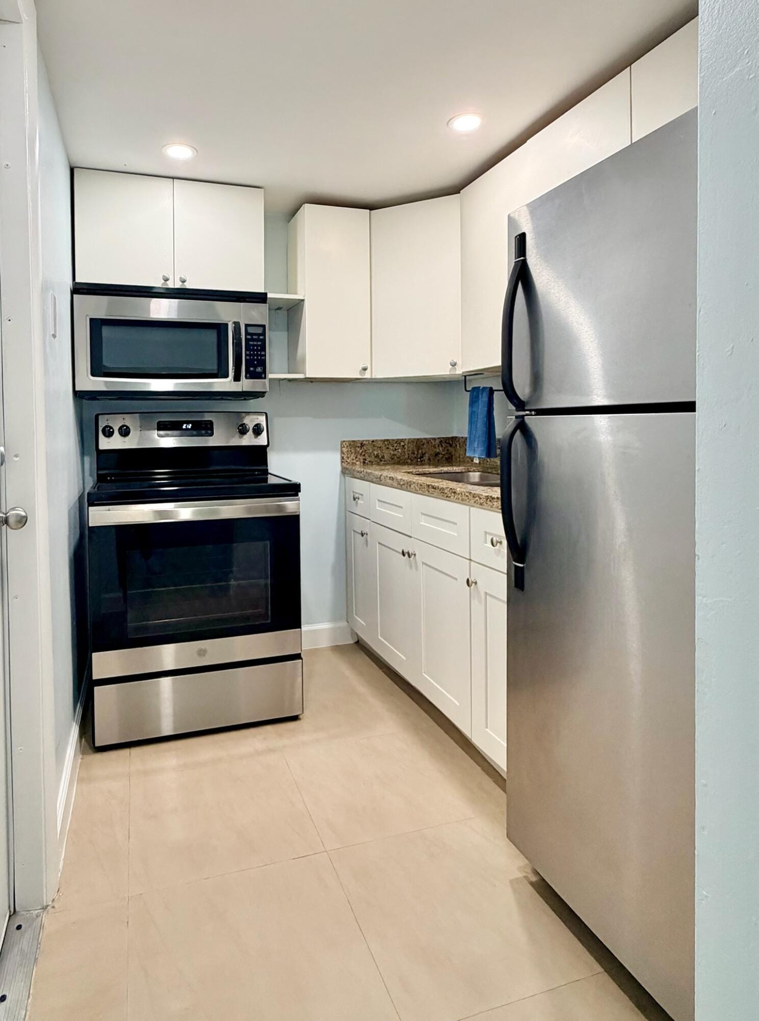 251 SE 6th Avenue 7, Pompano Beach, FL 33060 photo 4