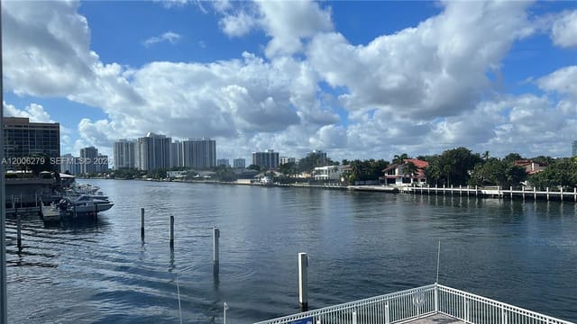 1913 S Ocean Drive 111, Hallandale Beach, FL 33009