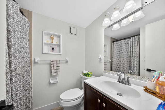 3223 Riverside Drive C-406, Coral Springs, FL 33065