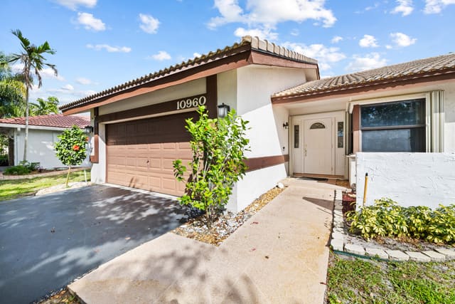 10960 NW 17th Place, Coral Springs, FL 33071
