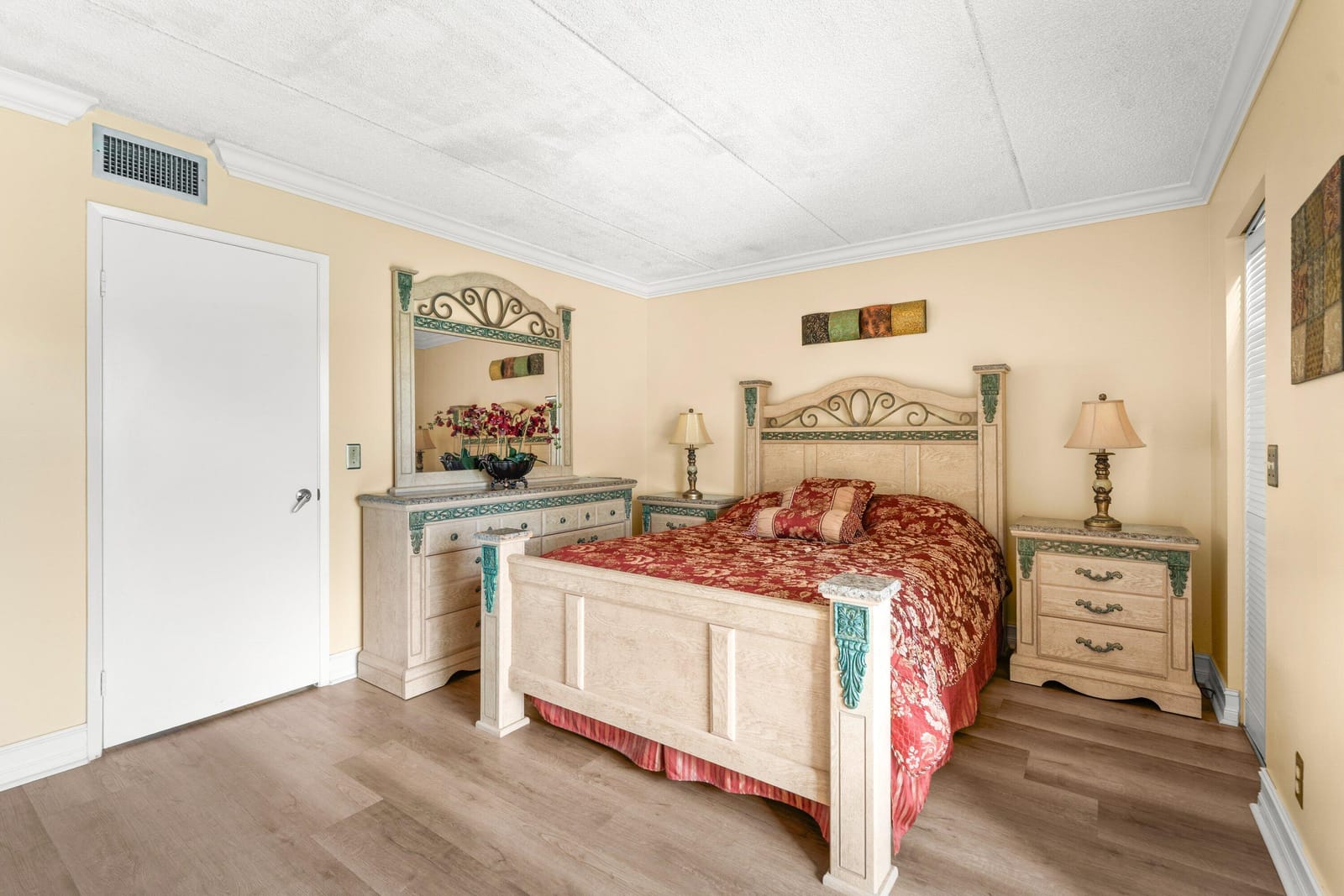 600 Village Green Court 211, Palm Springs, FL 33461 photo 11