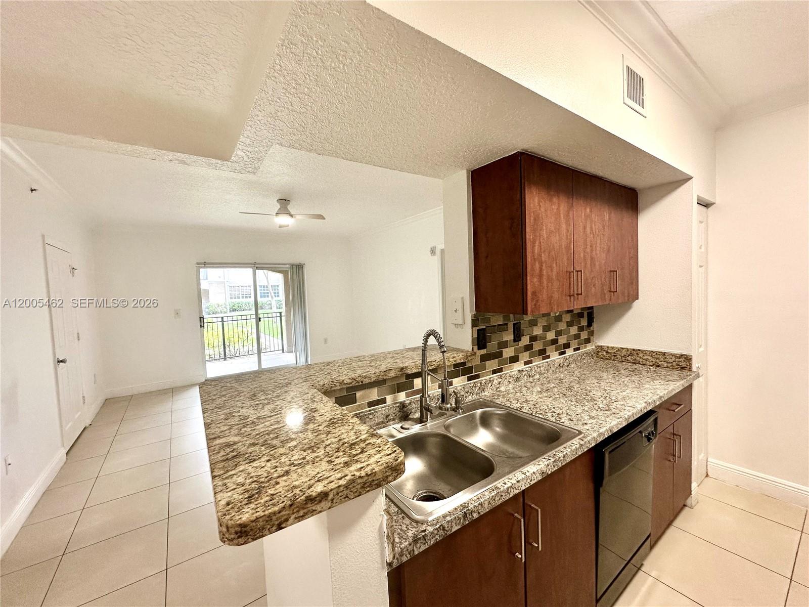 215 SW 117th Terrace 14104, Pembroke Pines, FL 33025, Pembroke Pines