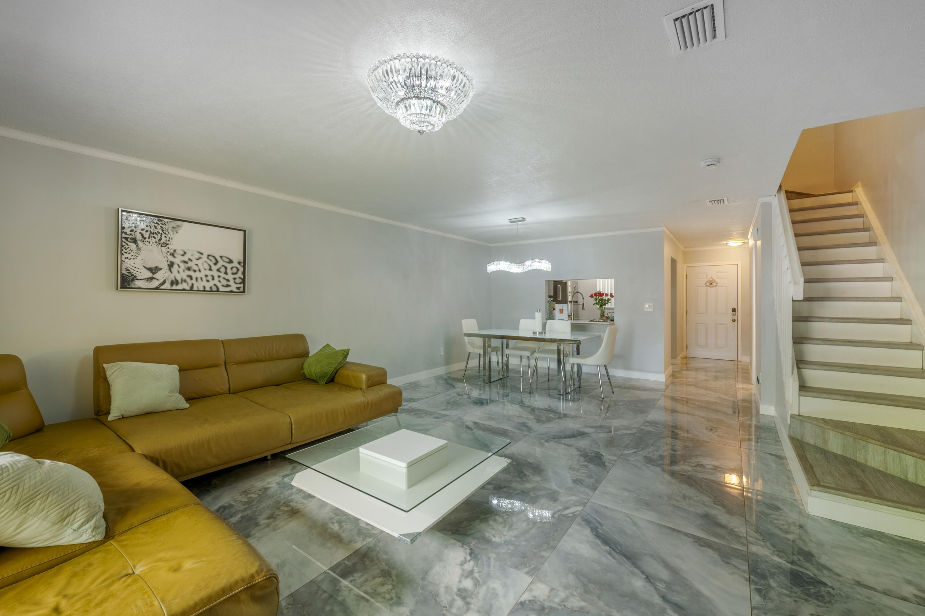 1129 NE 210th Terrace 210, Miami, FL 33179, Miami
