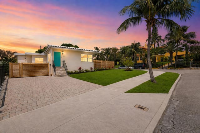 901 39th Street, West Palm Beach, FL 33407
