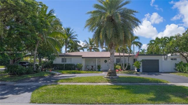1116 SE 13th Court, Deerfield Beach, FL 33441