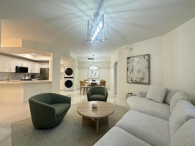 630 S Sapodilla Avenue 110, West Palm Beach, FL 33401