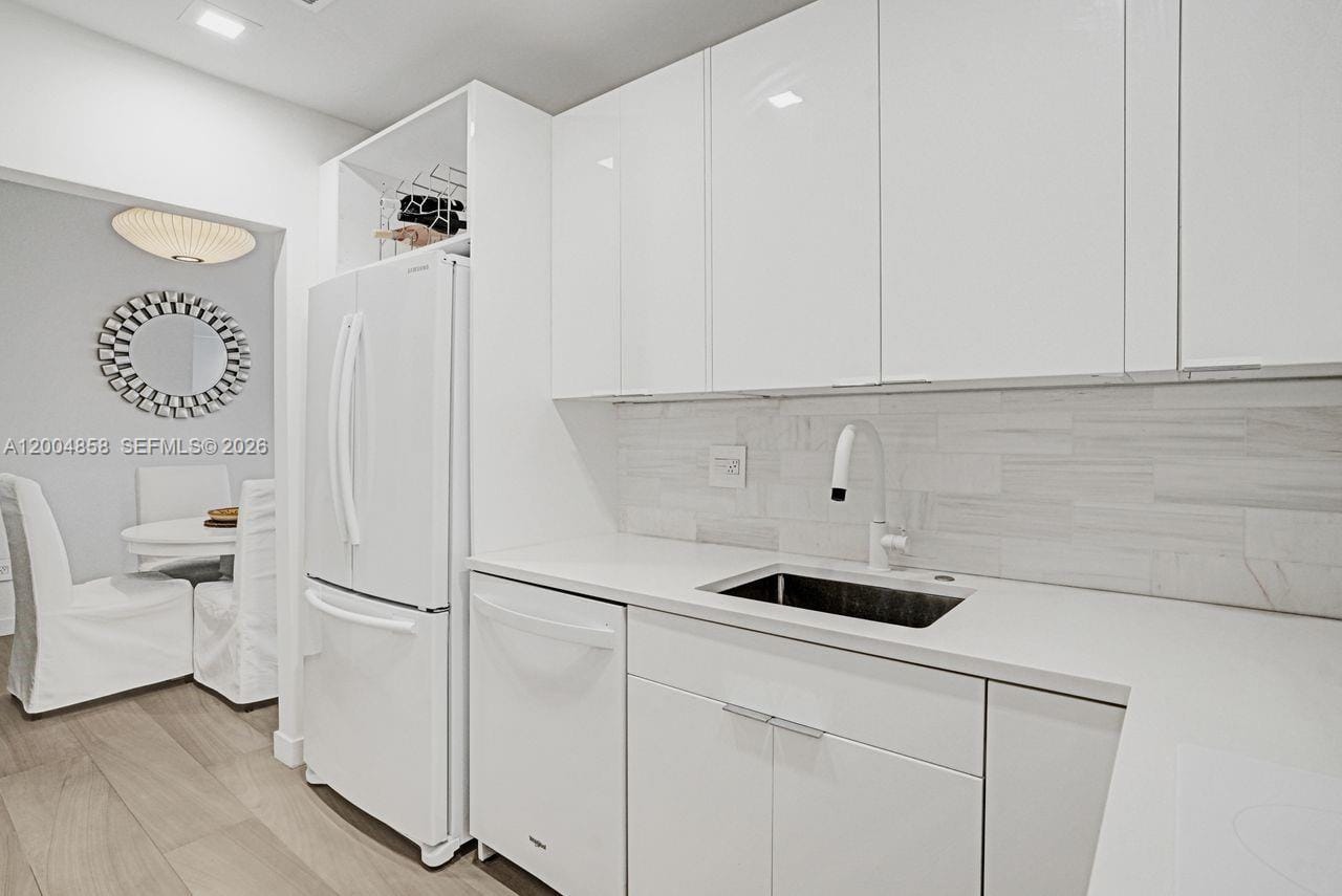625 Biltmore Way 103 — photo 3