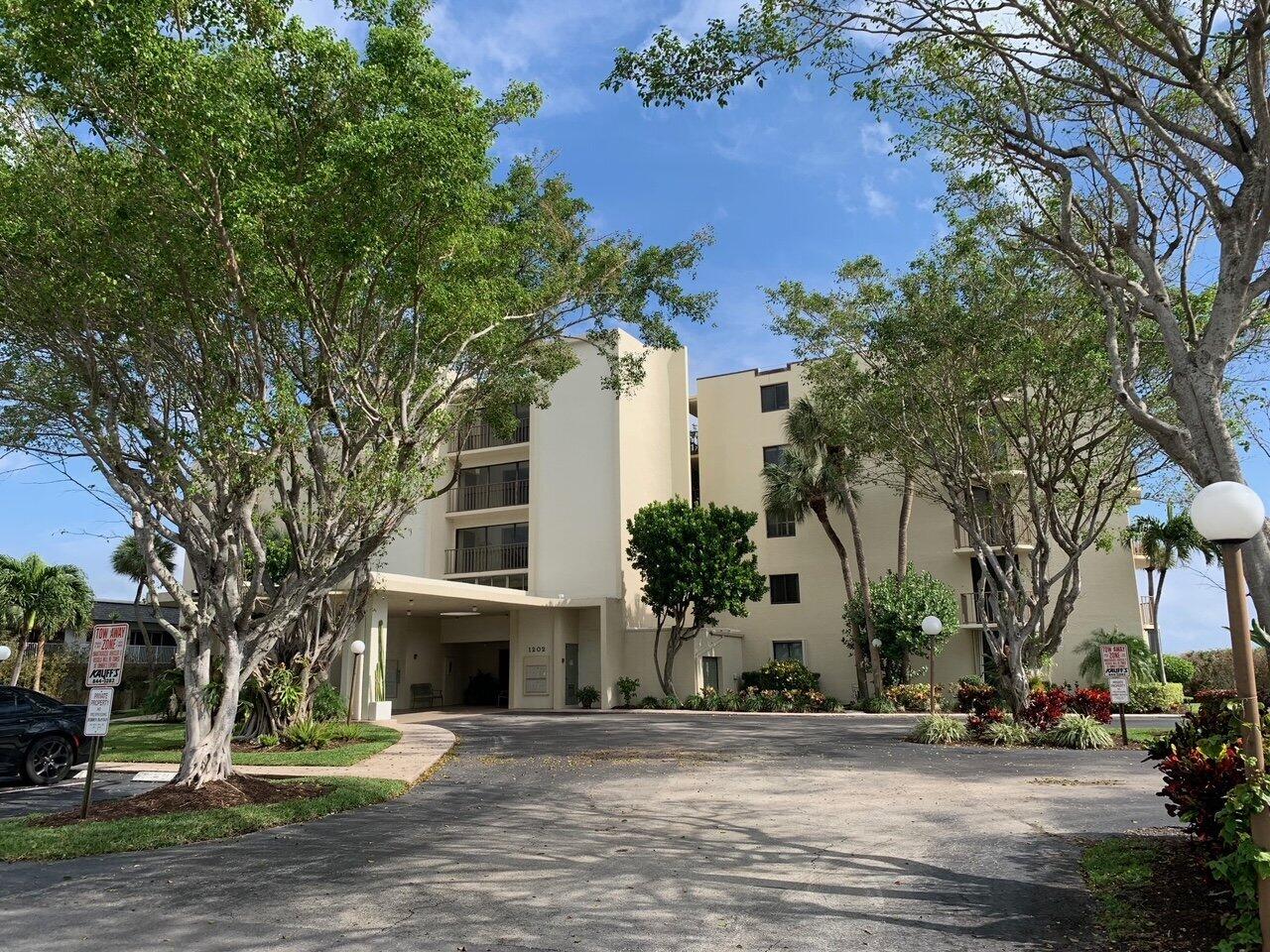 1202 S Lake Drive 502, Lantana, FL 33462, Lantana