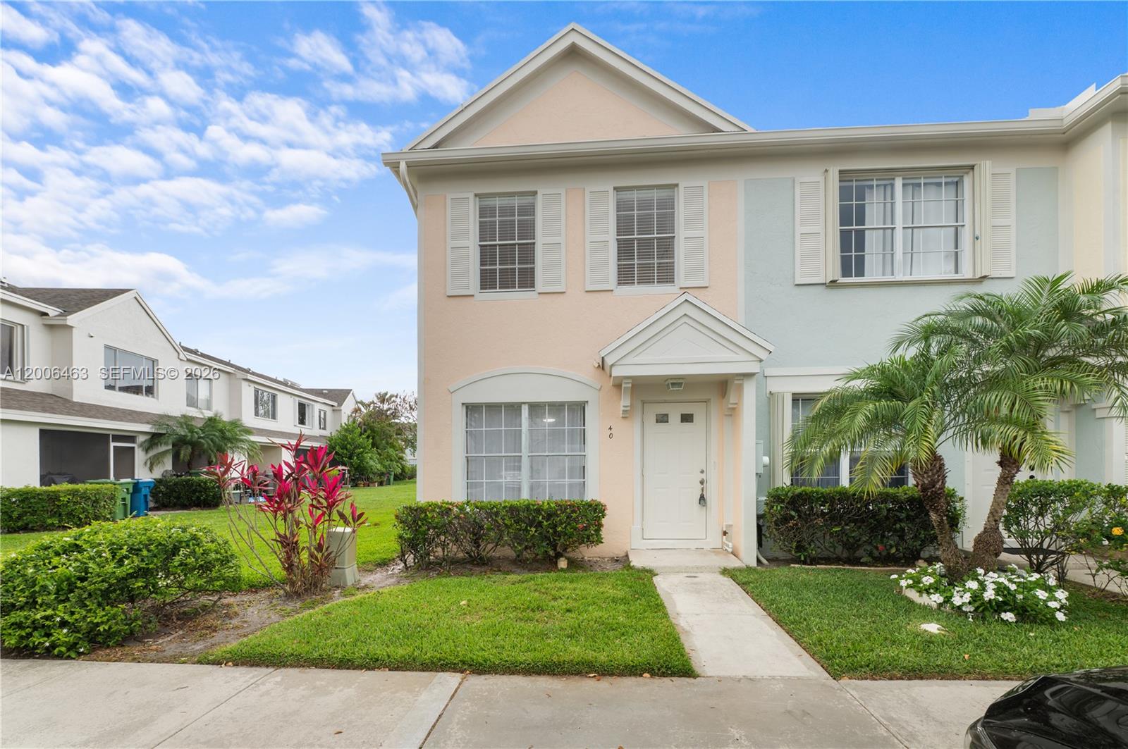 40 Simonton Circle 40, Weston, FL 33326, Weston