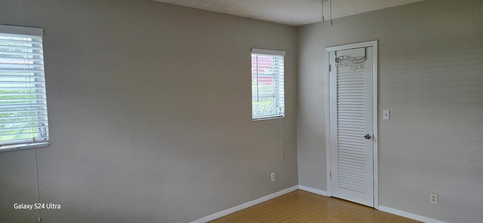 1621 NW 46th Avenue 101 — photo 4
