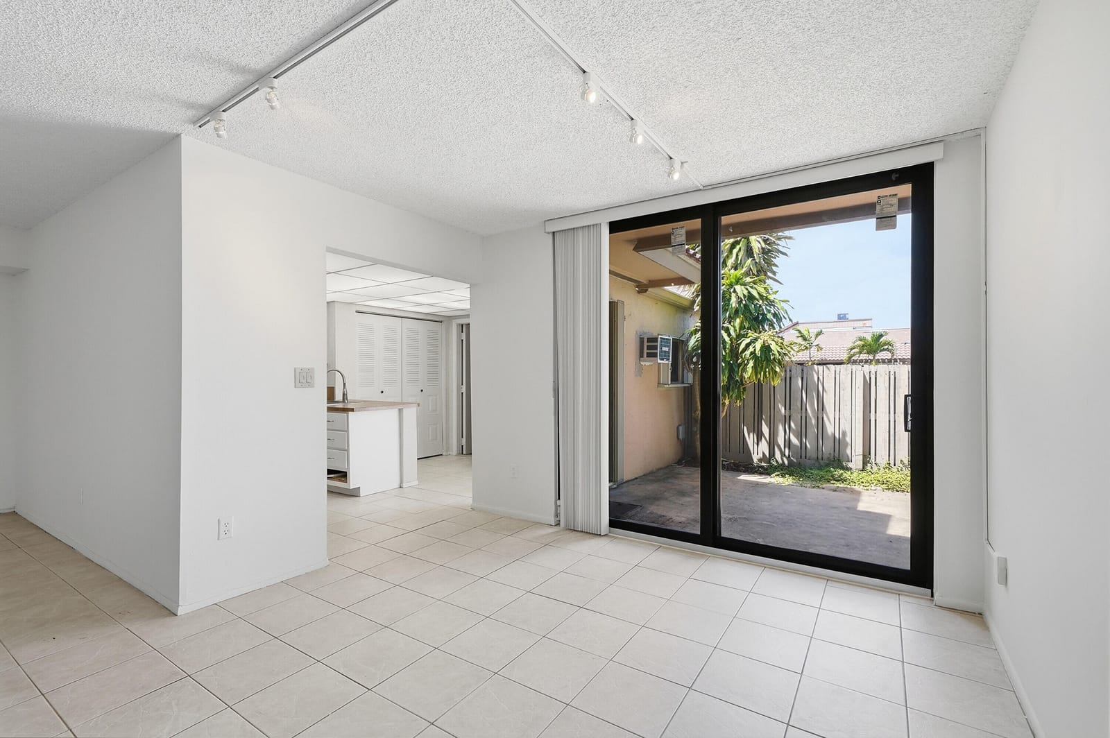 20615 NE 7th Court, Miami, FL 33179 photo 6