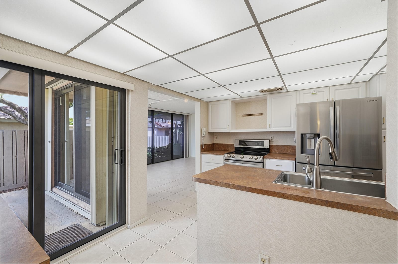 20615 NE 7th Court, Miami, FL 33179 photo 9