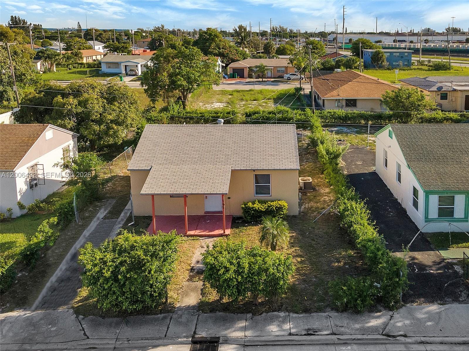 562 W 4th Street, Riviera Beach, FL 33404 photo 3