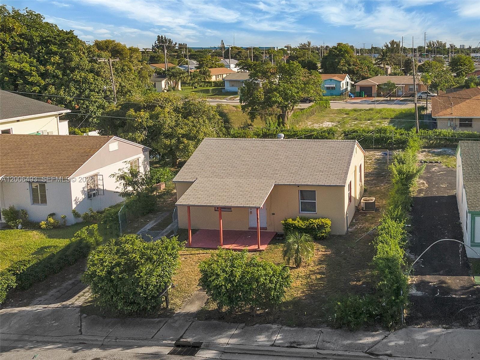 562 W 4th Street, Riviera Beach, FL 33404 photo 5