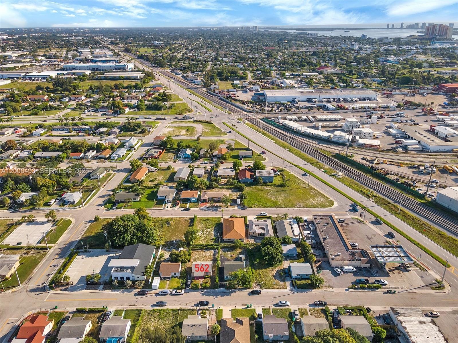 562 W 4th Street, Riviera Beach, FL 33404 photo 7