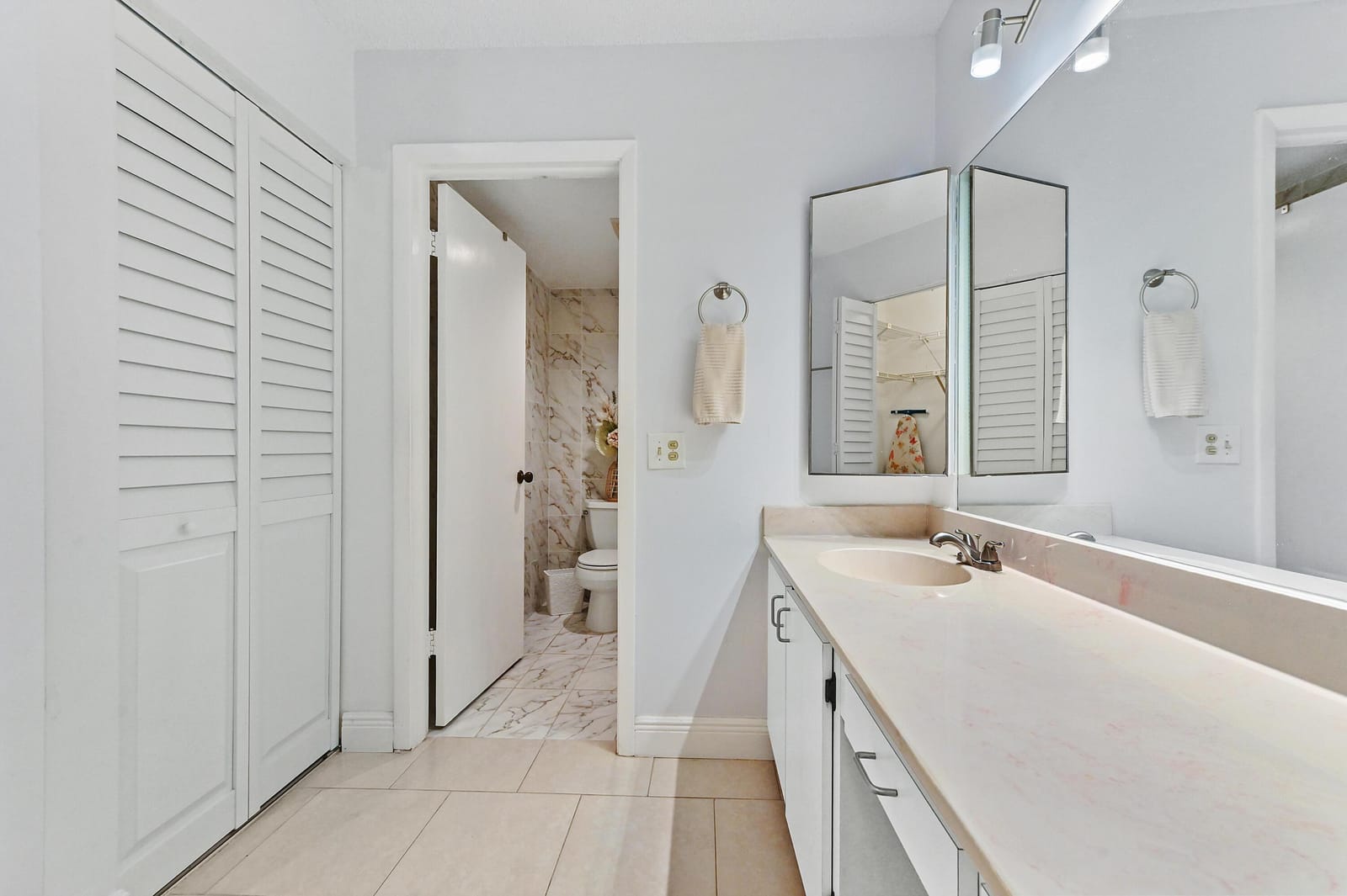 21215 Lago Circle C, Boca Raton, FL 33433 photo 9