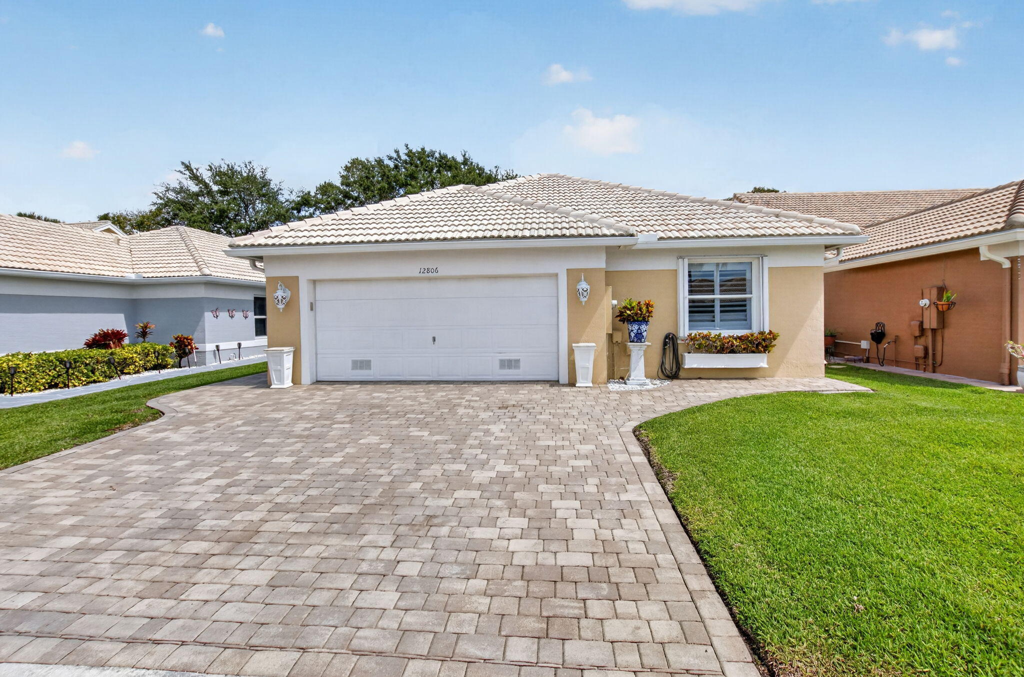 12806 Hampton Lakes Circle — photo 4