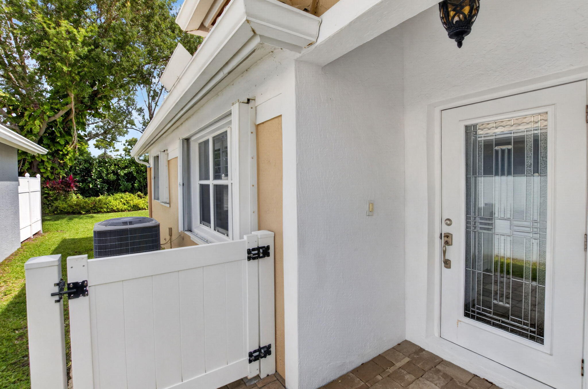 12806 Hampton Lakes Circle — photo 7