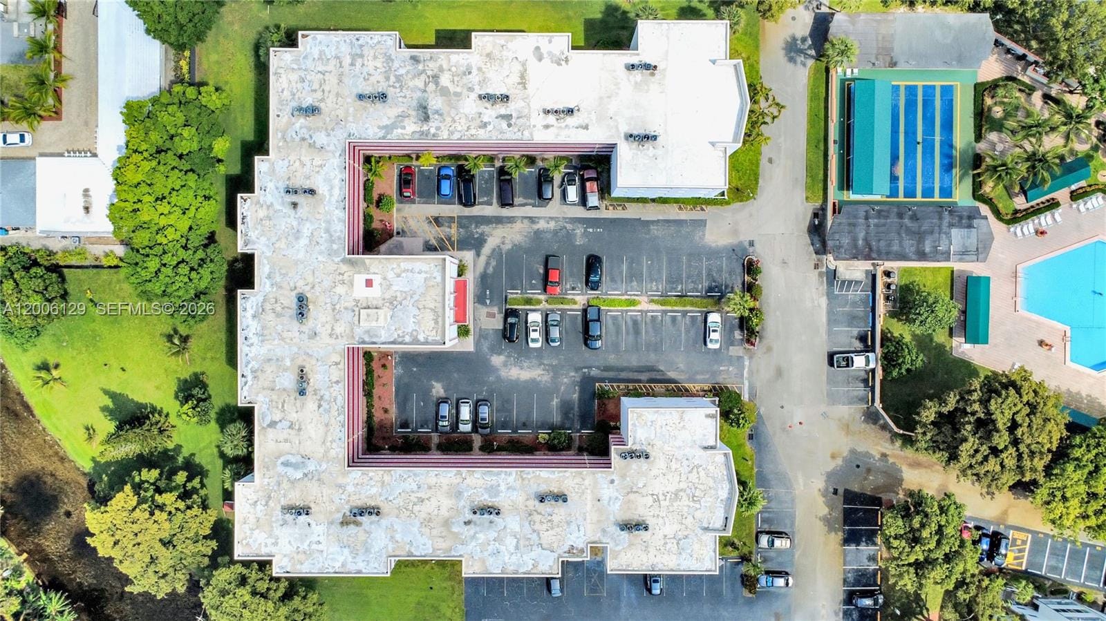 4000 NW 44th Avenue 306, Lauderdale Lakes, FL 33319 photo 14
