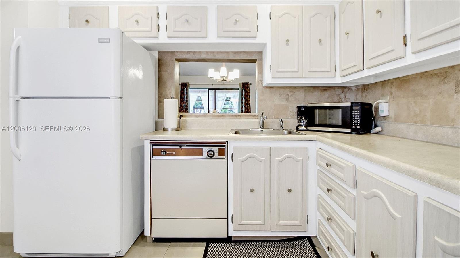 4000 NW 44th Avenue 306 — photo 3