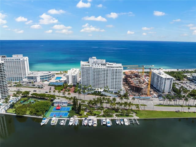 5401 Collins Avenue 611, The Carriage House, Miami Beach, FL