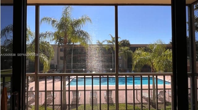 8415 SW 107th Avenue 208W, Kendall Acres West, Miami, FL