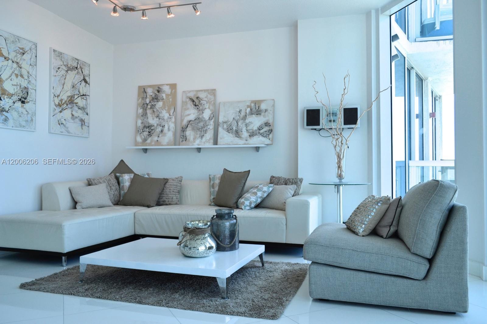 6515 Collins Avenue 1505 — photo 9