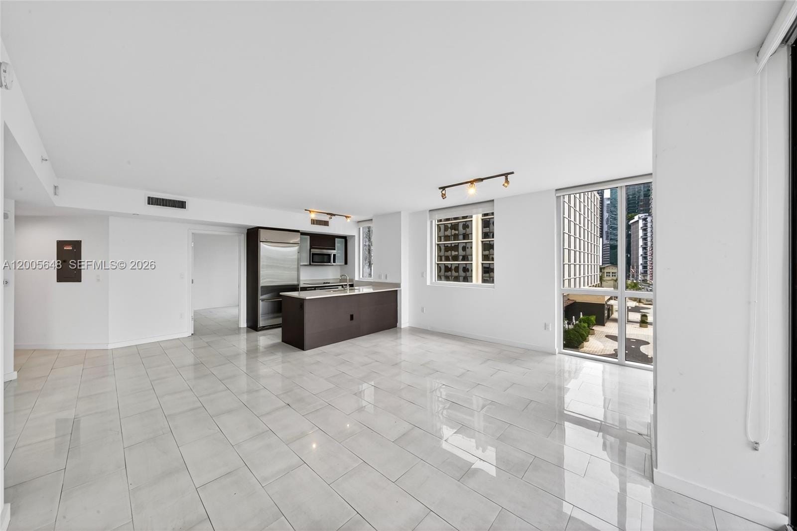 500 Brickell Avenue 501, Miami, FL 33131 photo 9