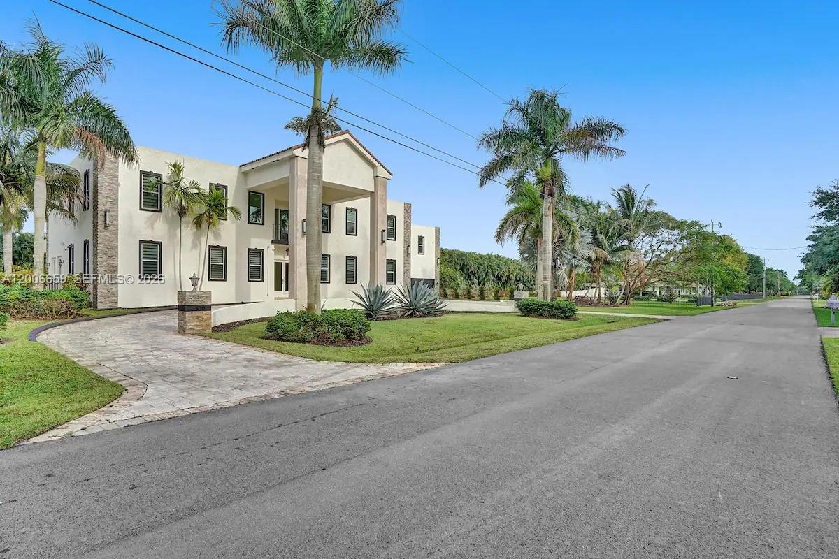 1430 NW 114th Avenue, Plantation, FL 33323, Plantation