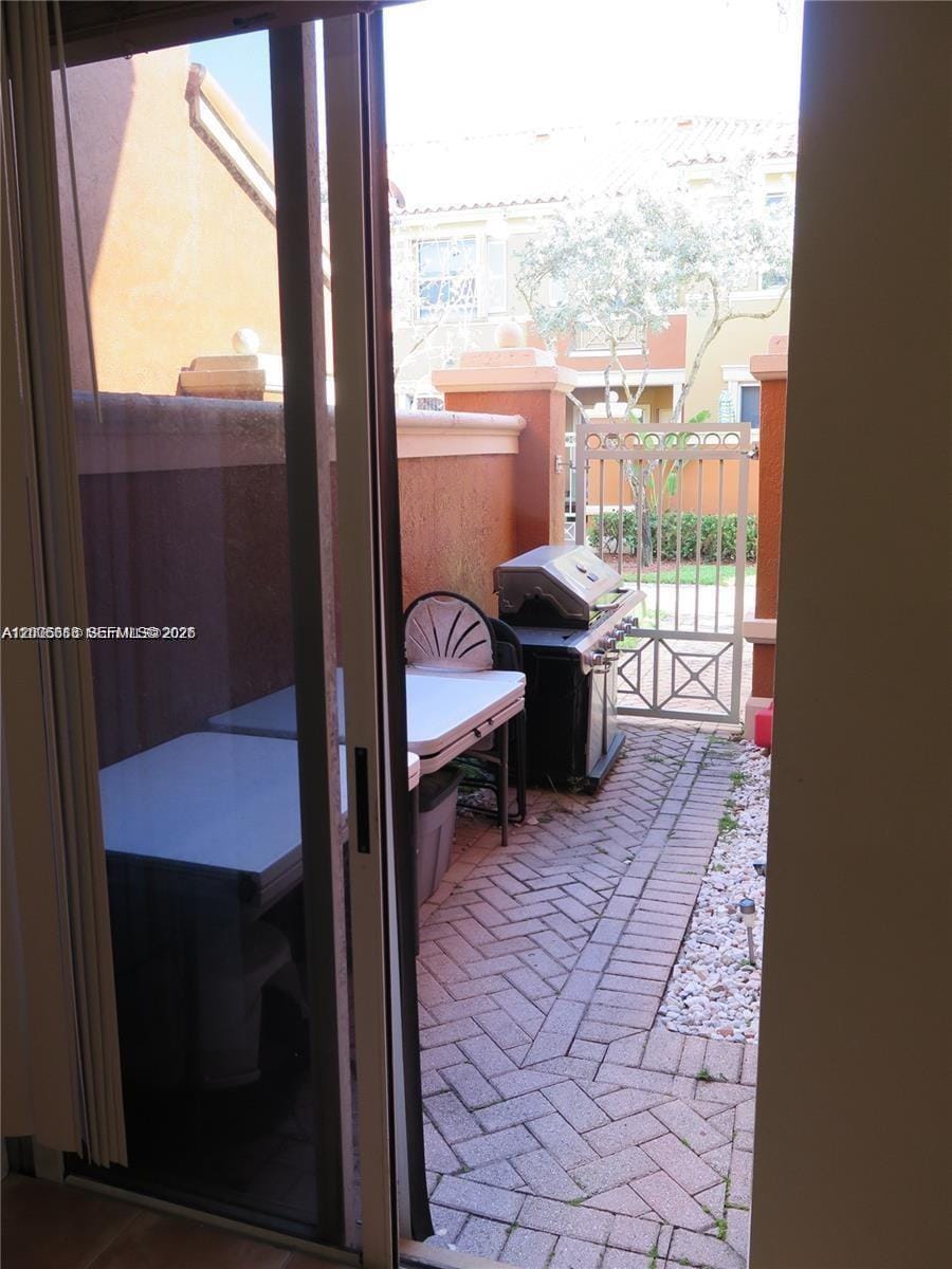 6202 NW 116th Place 443, Doral, FL 33178 photo 2