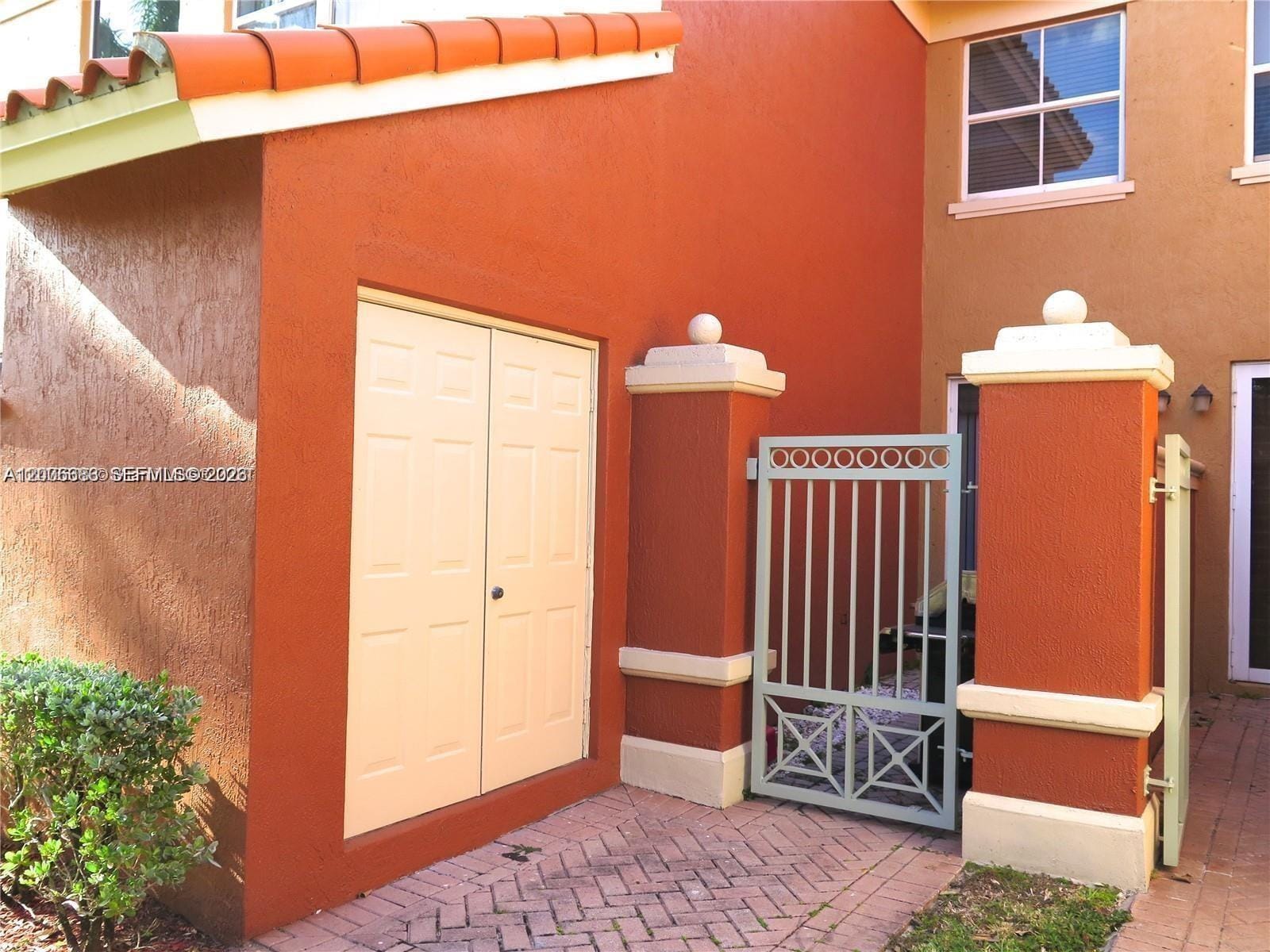 6202 NW 116th Place 443, Doral, FL 33178 photo 3