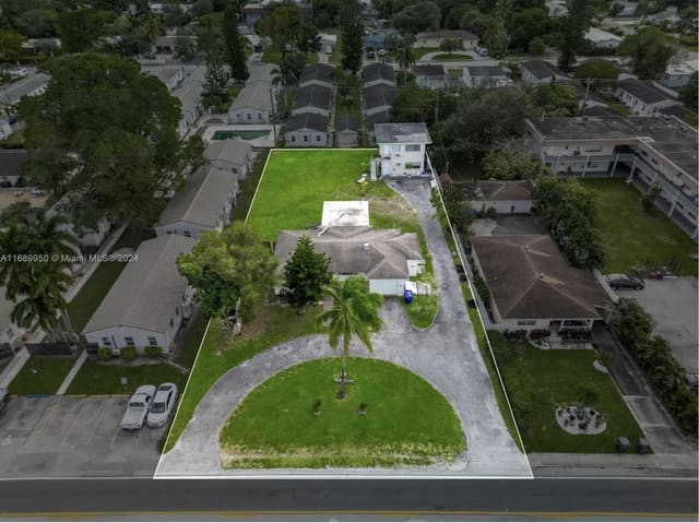 2646 Johnson Street, Hollywood, FL 33020
