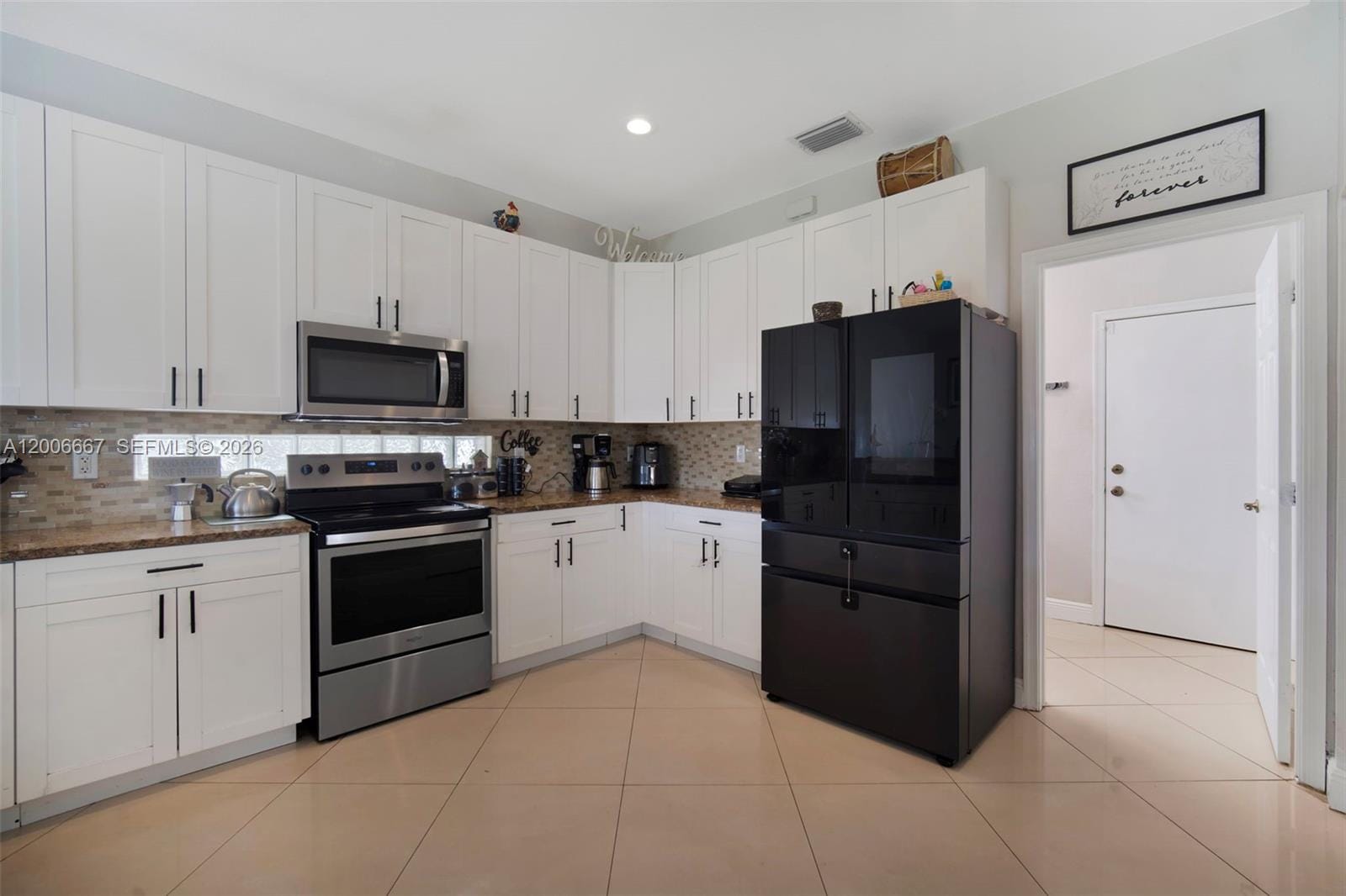 1225 Rosegate Boulevard, Riviera Beach, FL 33404 photo 11