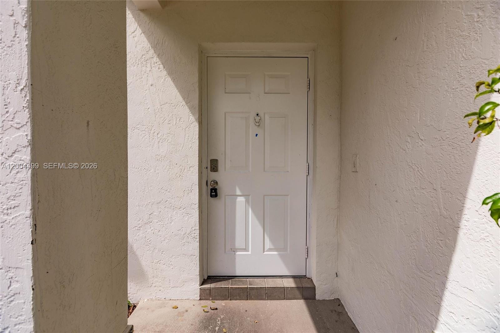 1414 E Harmony Lake Circle, Davie, FL 33324 photo 3