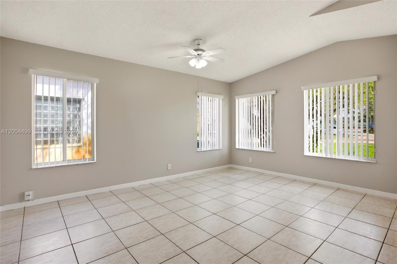 1414 E Harmony Lake Circle, Davie, FL 33324 photo 8