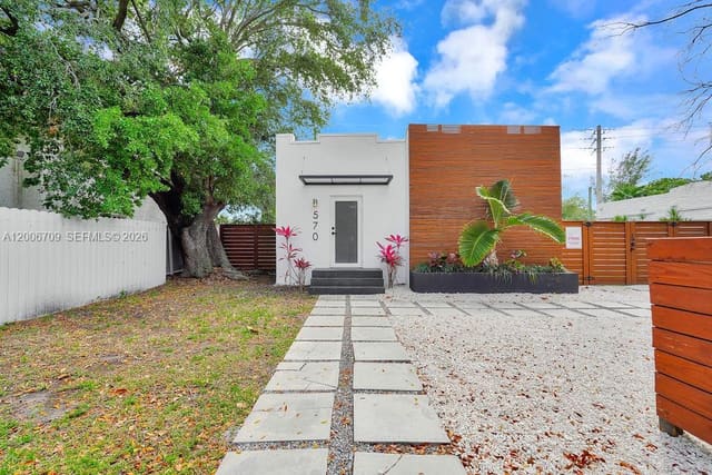 570 NW 48th Street, Bay Vista Park Amd Pl, Miami, FL