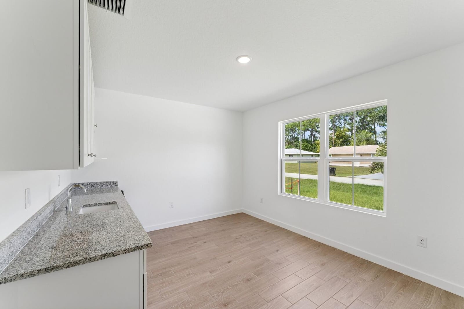 328 SW Becker Road — photo 7