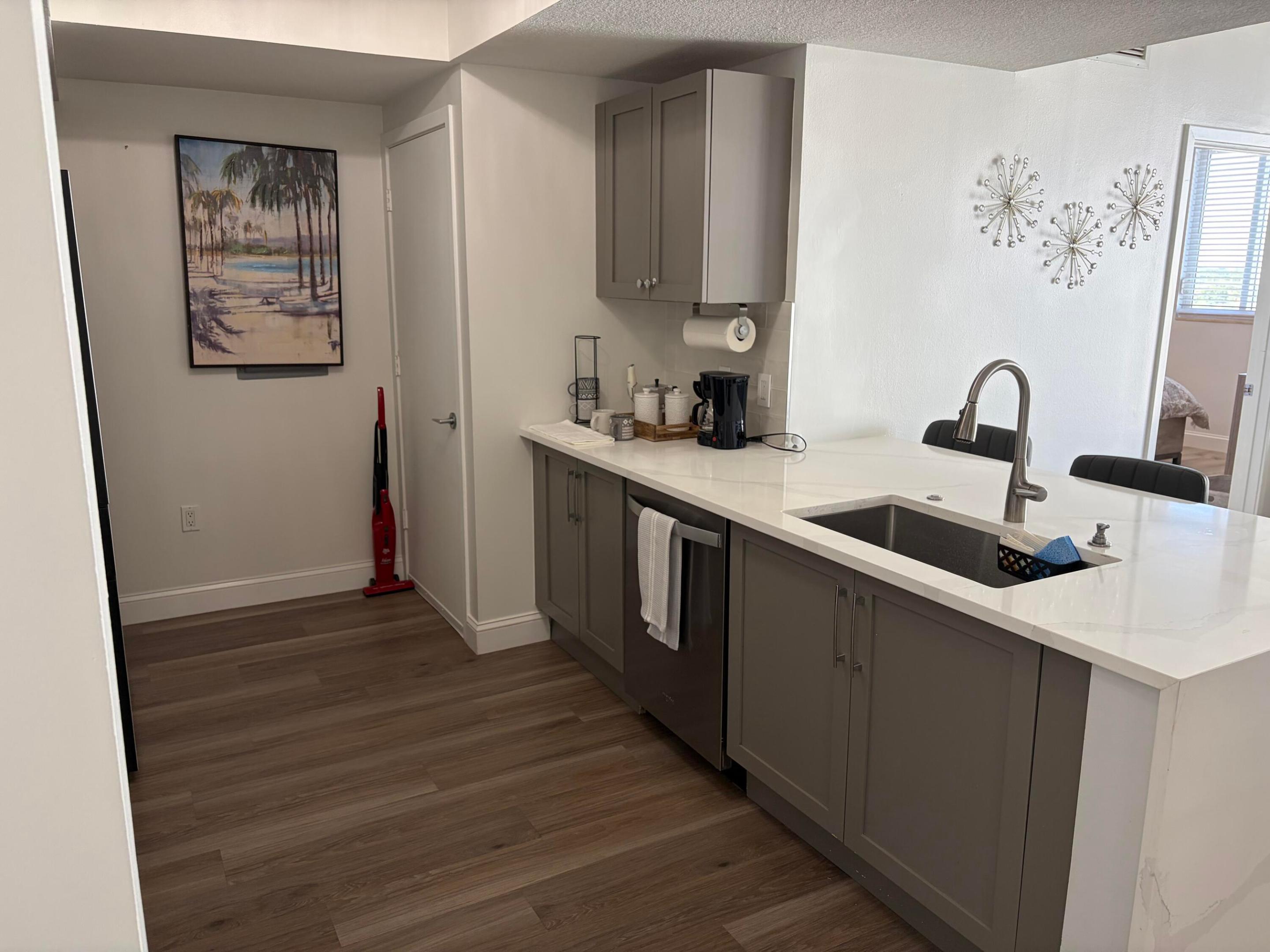 1551 N Flagler Drive 905, West Palm Beach, FL 33401, West Palm Beach
