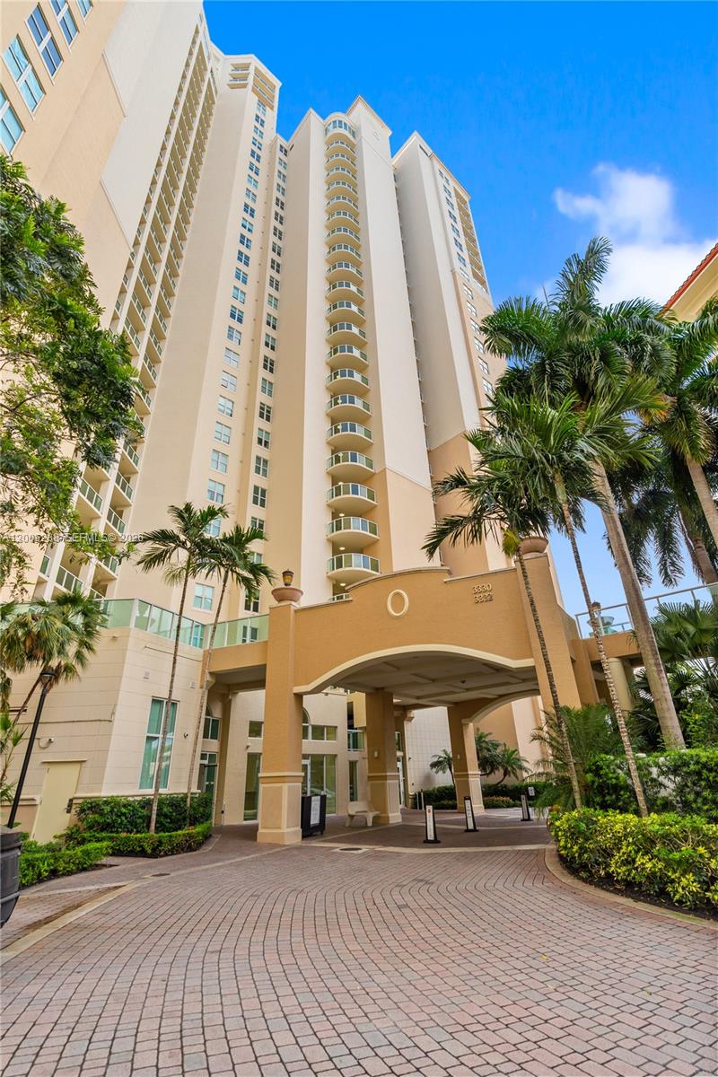 3330 NE 190th Street 712, Aventura, FL 33180, Aventura